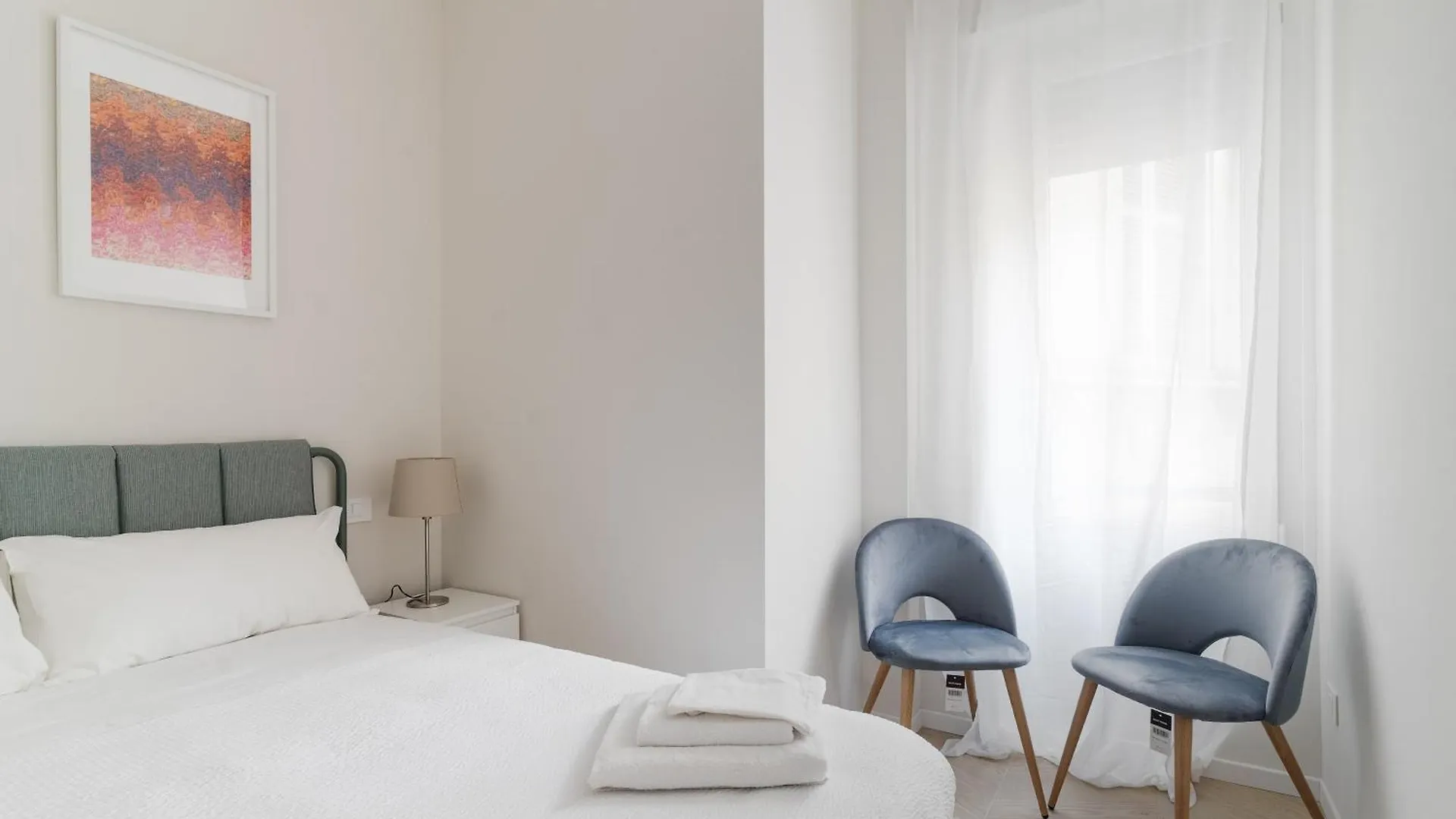 Loreto - Buenos Aires - Moderno Bilocale Milan Italy